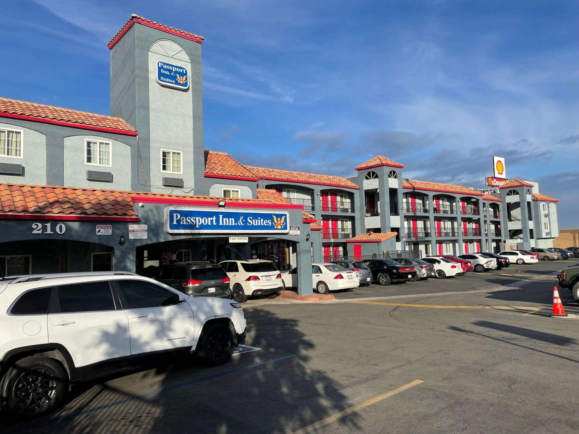 Heritage Inn And Suites Corona Εξωτερικό φωτογραφία